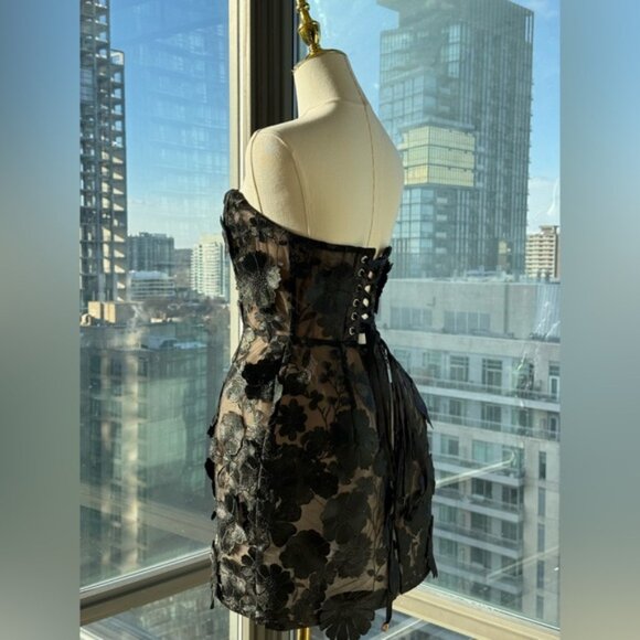 🆕 BRONX & BANCO 🧿 NWOT Jasmine Maraya Black Lace Up Mini Dress, Sz M US 6 - Picture 7 of 16
